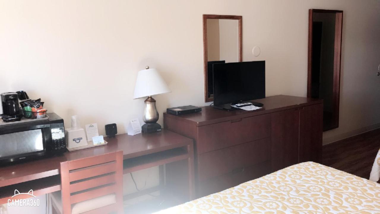 Days By Wyndham Hotel
