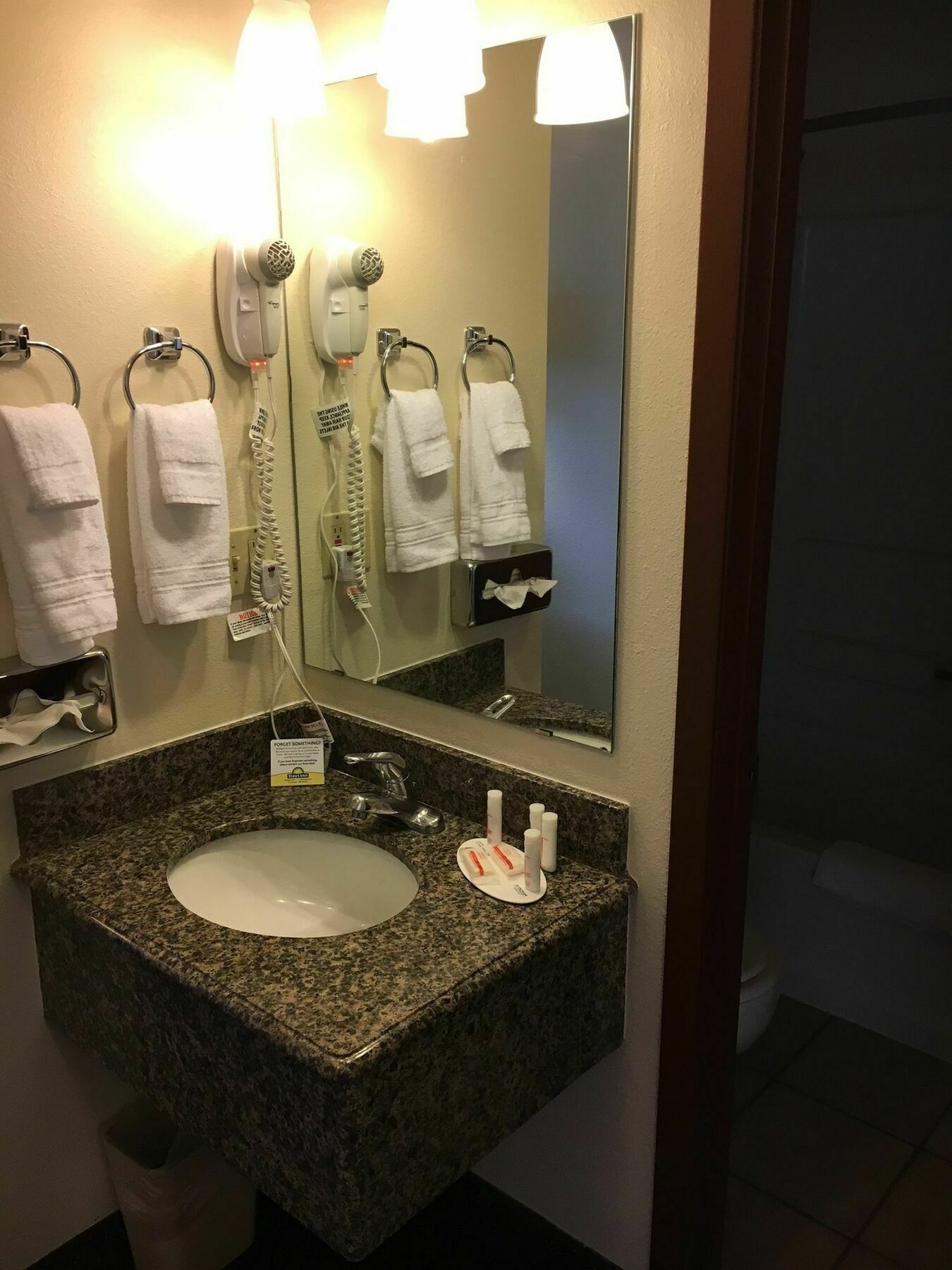 Hotel Days By Wyndham Taos